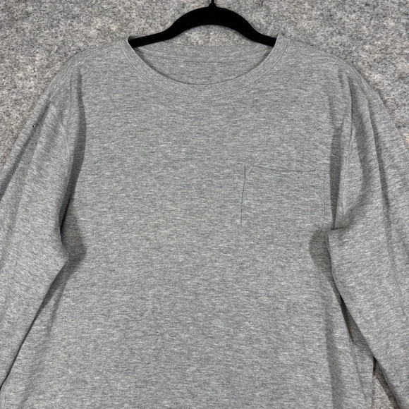 Vuori Gray Long Sleeve Sweatshirt Crewneck Pocket Athleisure Pullover Size M - Picture 4 of 15